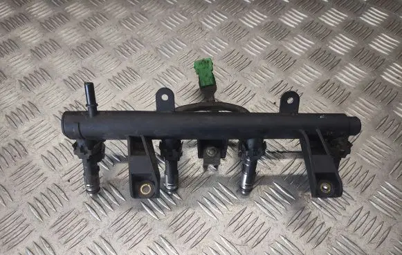 Citroen Xsara Fuel main line pipe 9628982980
