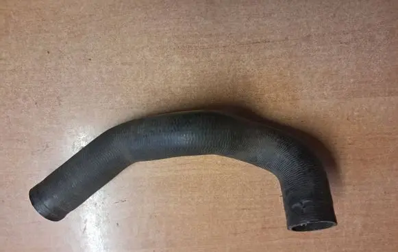 Mercedes-Benz E W124 Engine coolant pipe/hose 1245013382