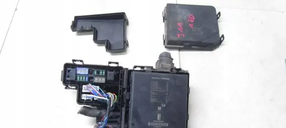 Nissan Qashqai Fuse box set