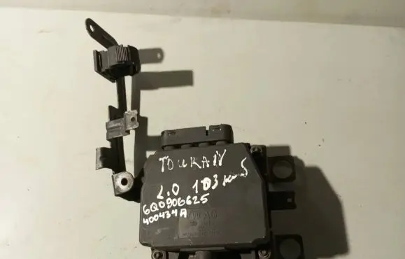 Volkswagen Touran I Turbo solenoid valve 6Q0906625 400434A