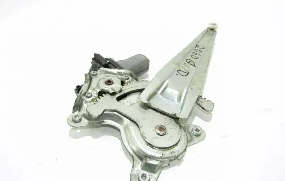 Toyota RAV 4 (XA30) Rear window lifting mechanism without motor Nėra
