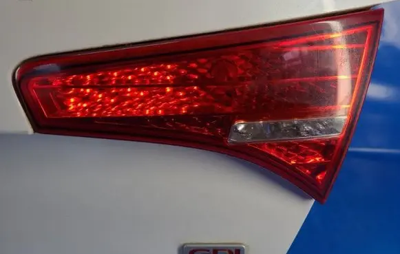 KIA Optima Boot/trunk interior light 