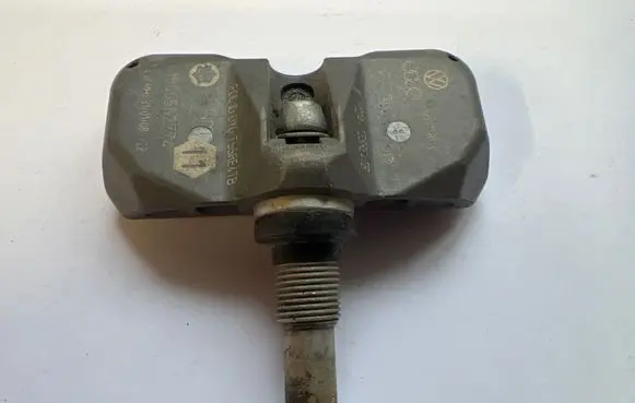 Audi A4 S4 B8 8K Tire pressure sensor 4F0907275B