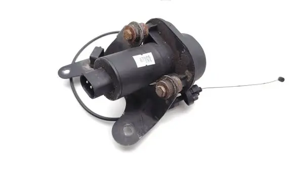 BMW 7 E38 Cruise control vacuum pump 1162548 0205005010 354111625482