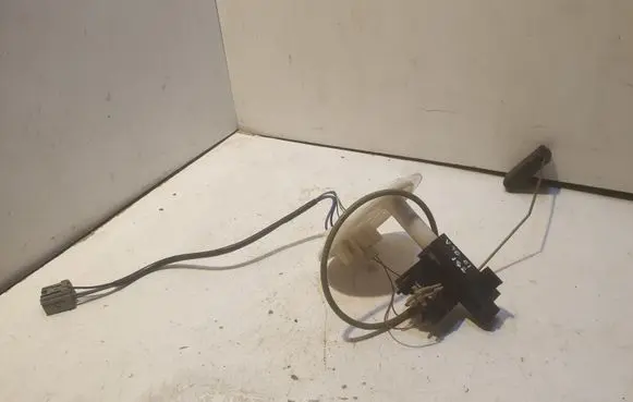 Volvo V70 Fuel level sensor 