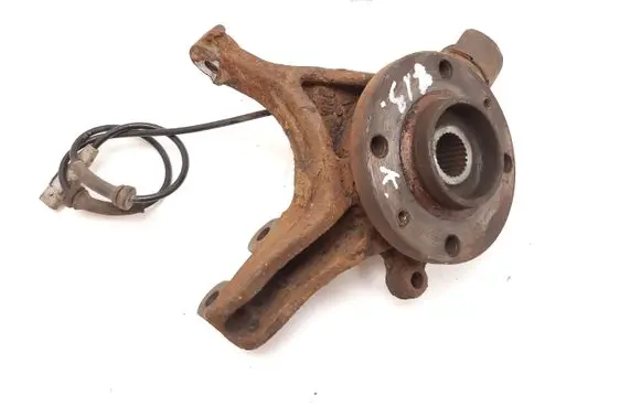 Citroen C4 I Front wheel hub