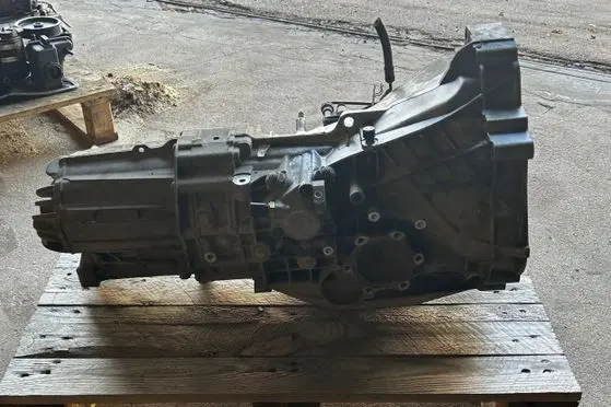 Audi A4 S4 B7 8E 8H Manual 6 speed gearbox 01X301211 GVD