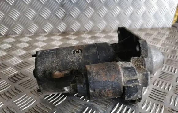 Renault Trafic I Starter motor 0001218167