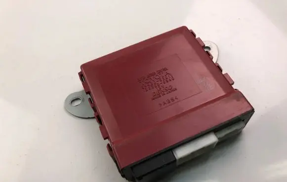 Lexus IS 220D-250-350 Other control units/modules 8943053011