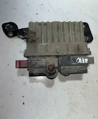 Volkswagen Golf IV Fan control module 15396912 24410130 12416841