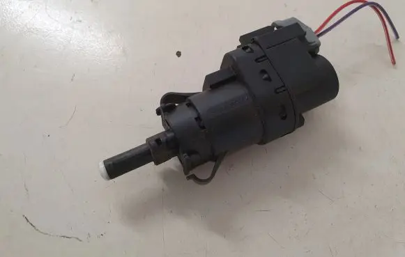Volvo V70 Brake pedal sensor switch
