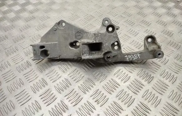 Peugeot 2008 I Engine mounting bracket 9809714680