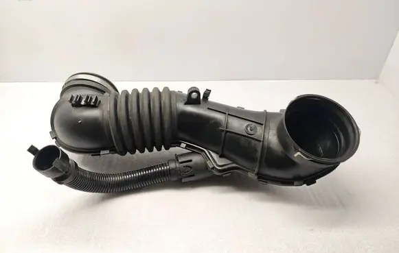 BMW 1 E81 E87 Air intake hose/pipe 7804846 58650910