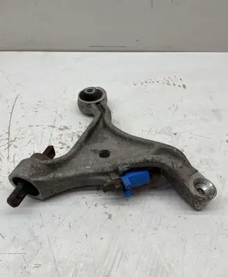 Volvo S60 Front lower control arm/wishbone 61434975