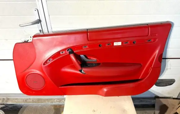 Maserati GranTurismo Front door card panel trim
