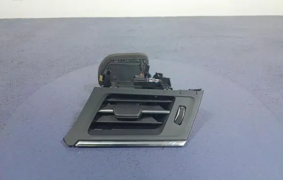 Alpine A610 Dashboard side air vent grill/cover trim 4K1820901A