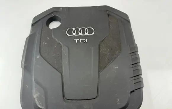 Audi A6 C7 Engine cover (trim) 04L103925D