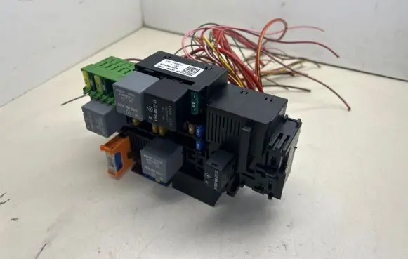 Mercedes-Benz S W222 Fuse module A2229063805 183063743 50W212F00