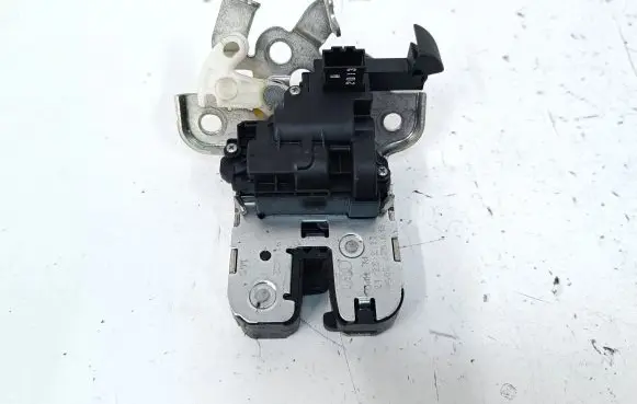 Skoda Superb B6 (3T) Tailgate/trunk/boot lock/catch/latch 8K9827505A