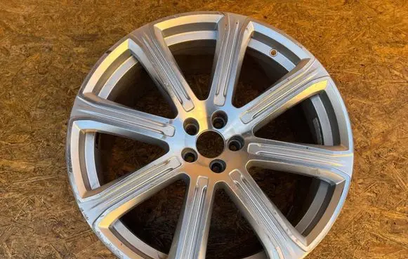 Volvo XC90 R21 alloy rim 31445015