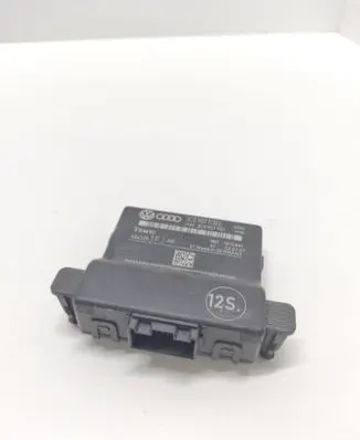 Volkswagen PASSAT B6 Gateway control module 3C0907530F 3C0907951
