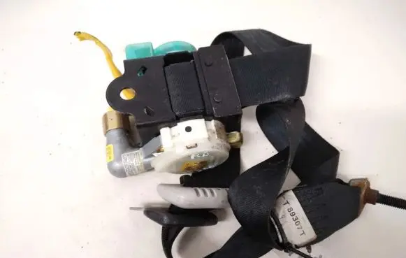 Mazda 2 Front seatbelt t89307t