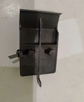 Lexus RX 330 - 350 - 400H Headlight/headlamp mounting bracket