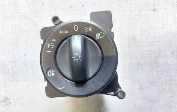 Mercedes-Benz Sprinter W906 Light switch A9065450604