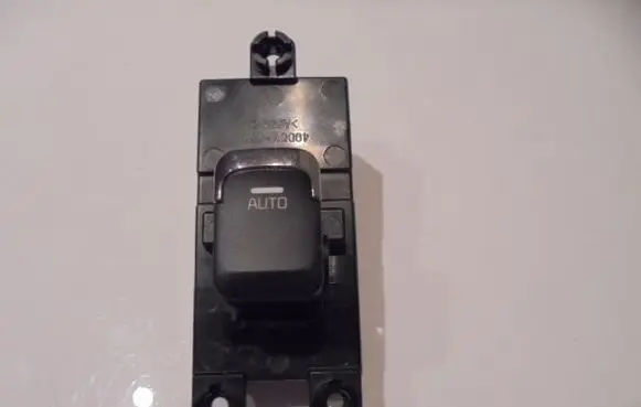 KIA Ceed Quarter vent window switch 93580-A2100