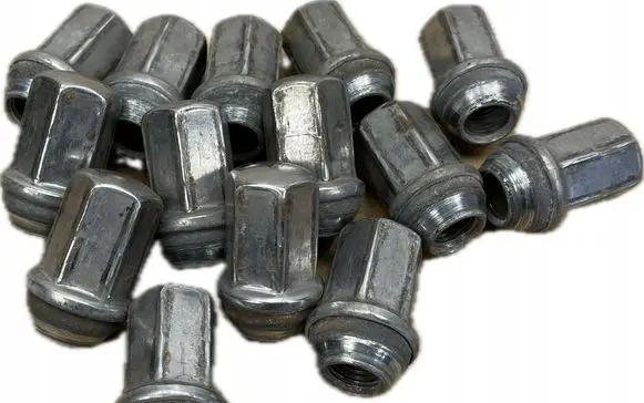Cadillac Escalade IV Nuts/bolts 234524323342