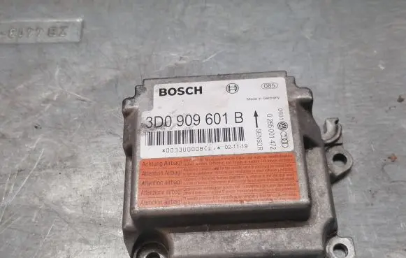 Volkswagen Touareg I Engine control unit/module 3D0909601B 0285001472