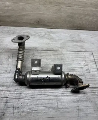 Renault Trafic II (X83) EGR valve cooler 4M5Q9F464 057061