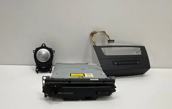 BMW 3 E90 E91 Radio/CD/DVD/GPS head unit 9117533 067983416