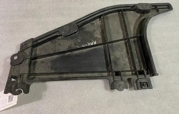 Toyota RAV 4 (XA50) Side bottom protection 5816742010