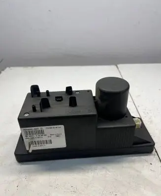 Mercedes-Benz E W210 Other devices A2108002548 0132006364 1025100617