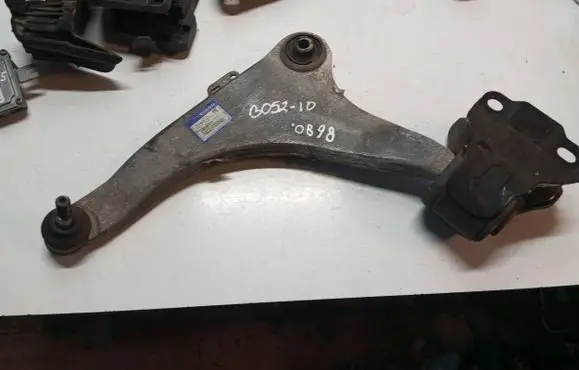 Volvo S80 Front lower control arm/wishbone 31429321