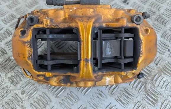Volvo V60 Front brake caliper