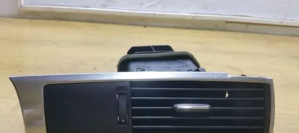 Audi A6 Allroad C6 Dashboard side air vent grill/cover trim 4F2820902