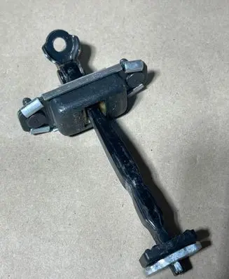 Hyundai Kona I Front door check strap stopper 