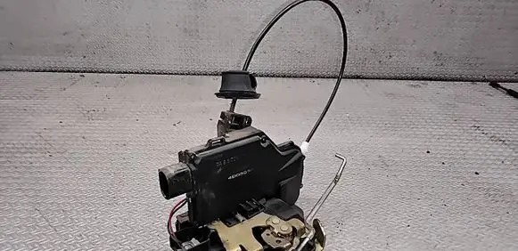 Audi A4 S4 B6 8E 8H Rear door lock 