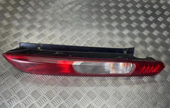 Ford Focus Rear/tail lights 4M5113404A 0374D