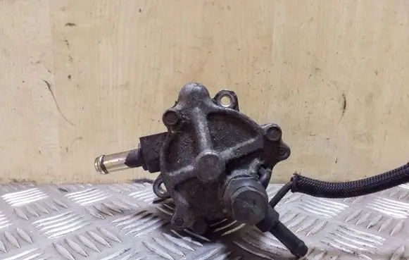 Toyota Corolla E120 E130 Vacuum pump 2930027010 0810002590