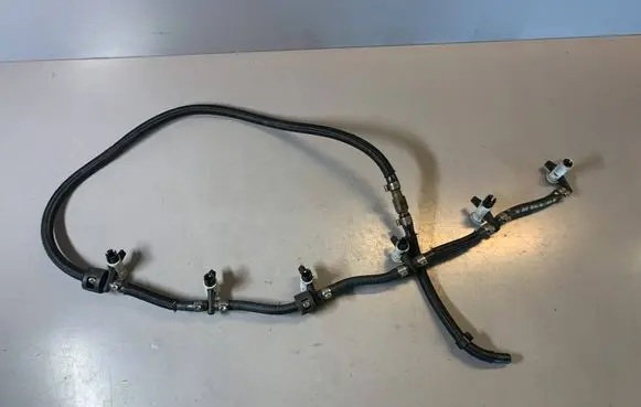 BMW 5 E60 E61 Fuel return line/hose 7799869 13537799869 13537792870