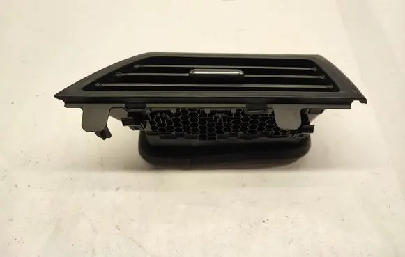 Volkswagen Jetta VII Dashboard air vent grill cover trim 17B819704