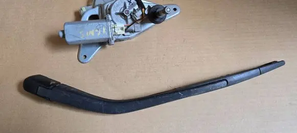 Suzuki Ignis Rear window wiper mechanism 3881086G00 3882180G10