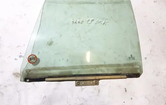 Renault 19 Rear door window glass