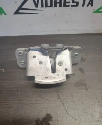 Chrysler Grand Voyager V Sliding door lock 020335