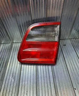 Mercedes-Benz E W210 Tailgate rear/tail lights A2108207464 1130 6324522