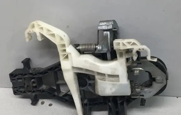 Volkswagen Caddy Rear door exterior handle 2K0843352D