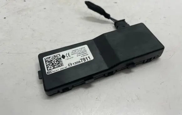 Opel Insignia A Keyless (KESSY) go control unit/module 13597911